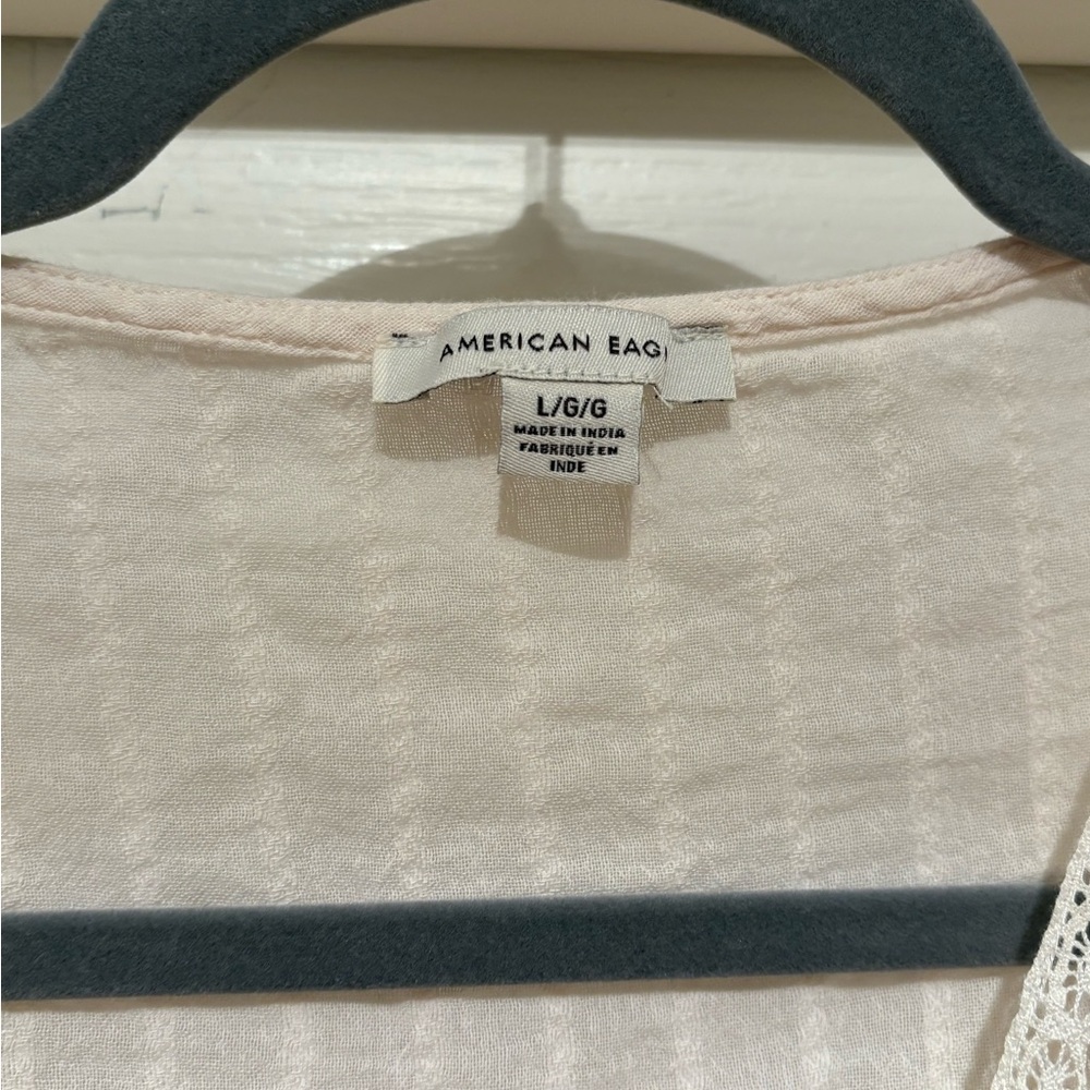 American Eagle Lace Ruffle Crop Top Size L - Picture 3 of 5
